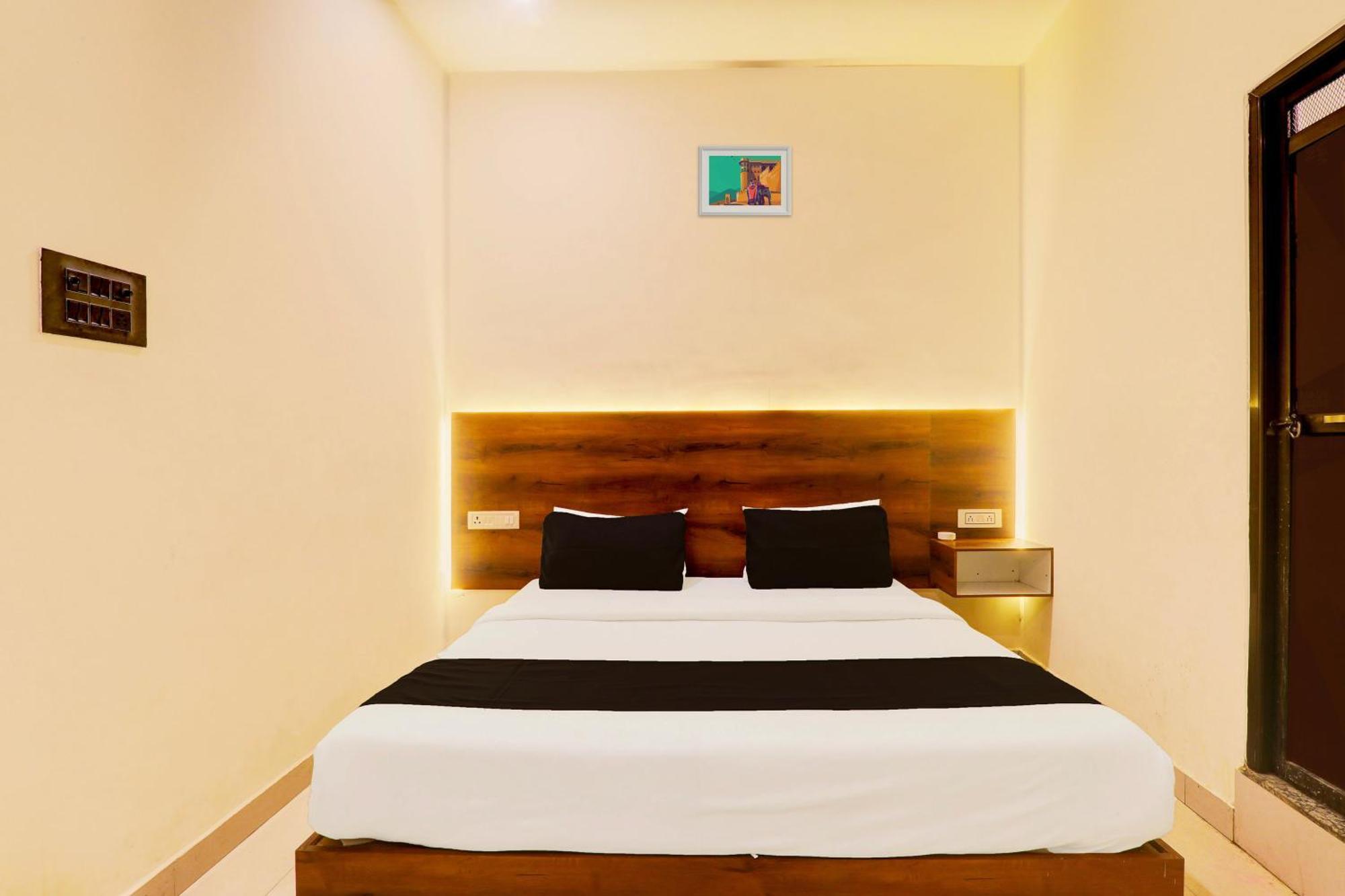 Hotel O Sr Grand โคราฆปุระ ภายนอก รูปภาพ