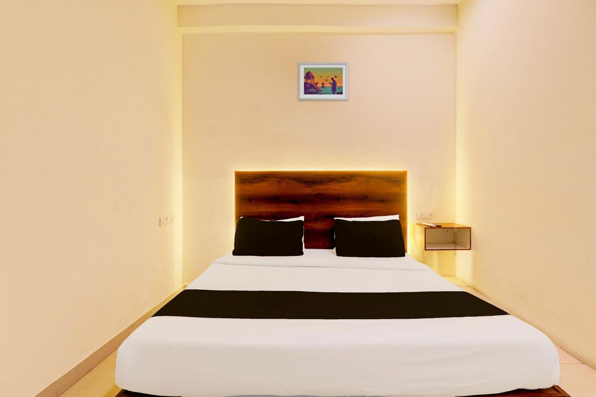Hotel O Sr Grand โคราฆปุระ ภายนอก รูปภาพ