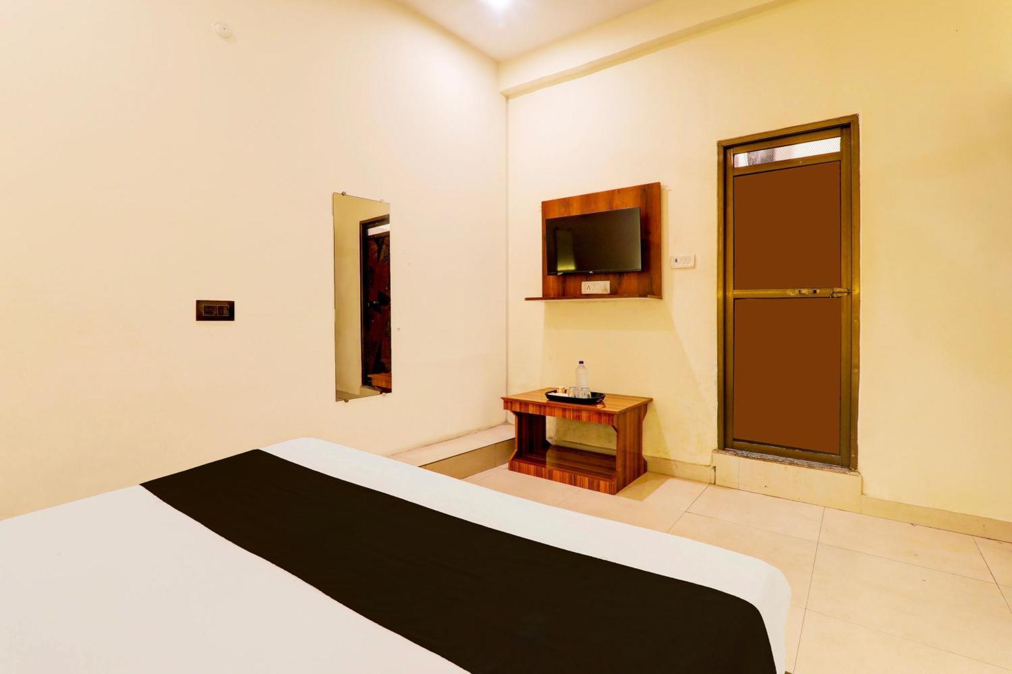 Hotel O Sr Grand โคราฆปุระ ภายนอก รูปภาพ