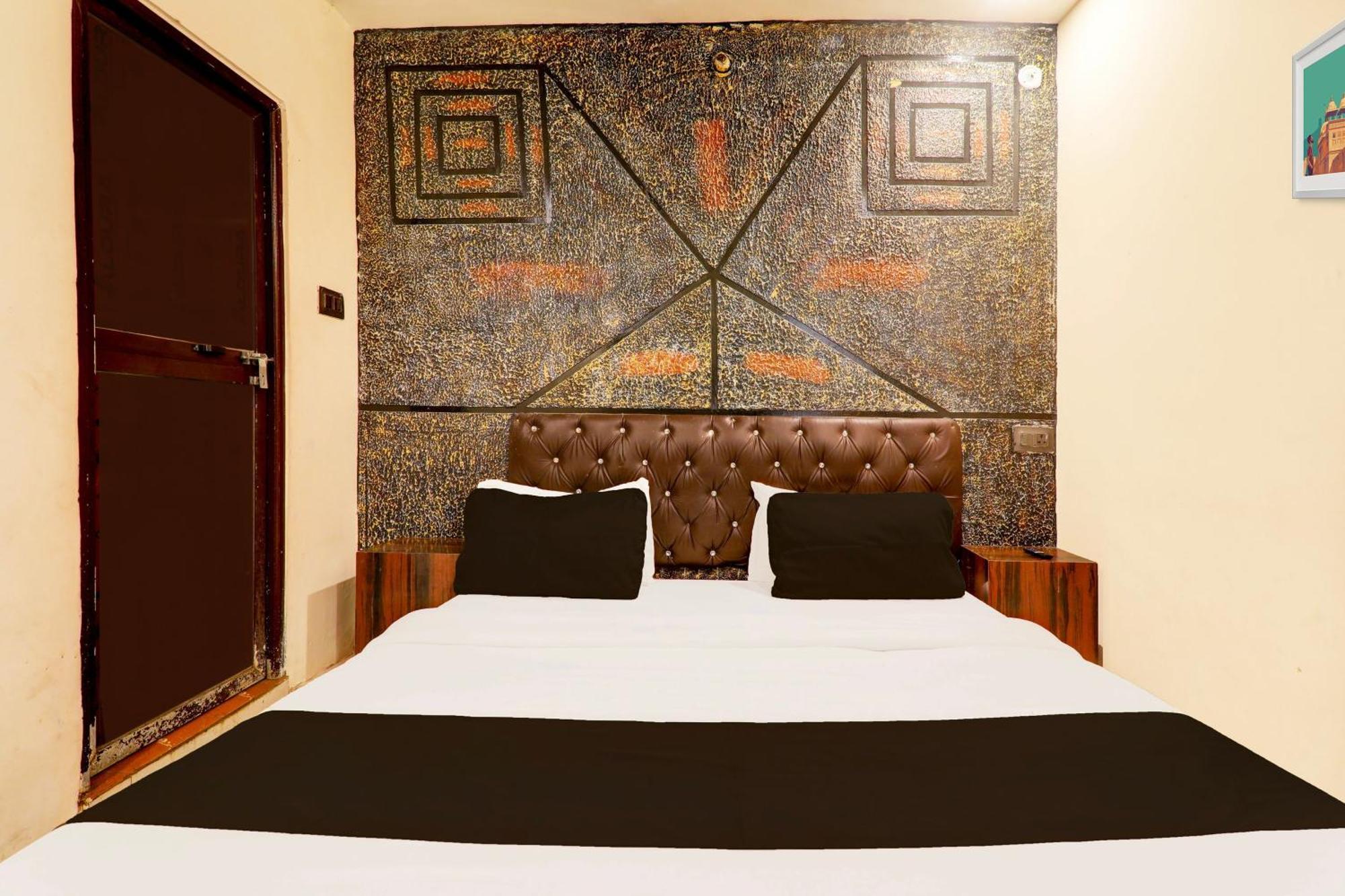 Hotel O Sr Grand โคราฆปุระ ภายนอก รูปภาพ