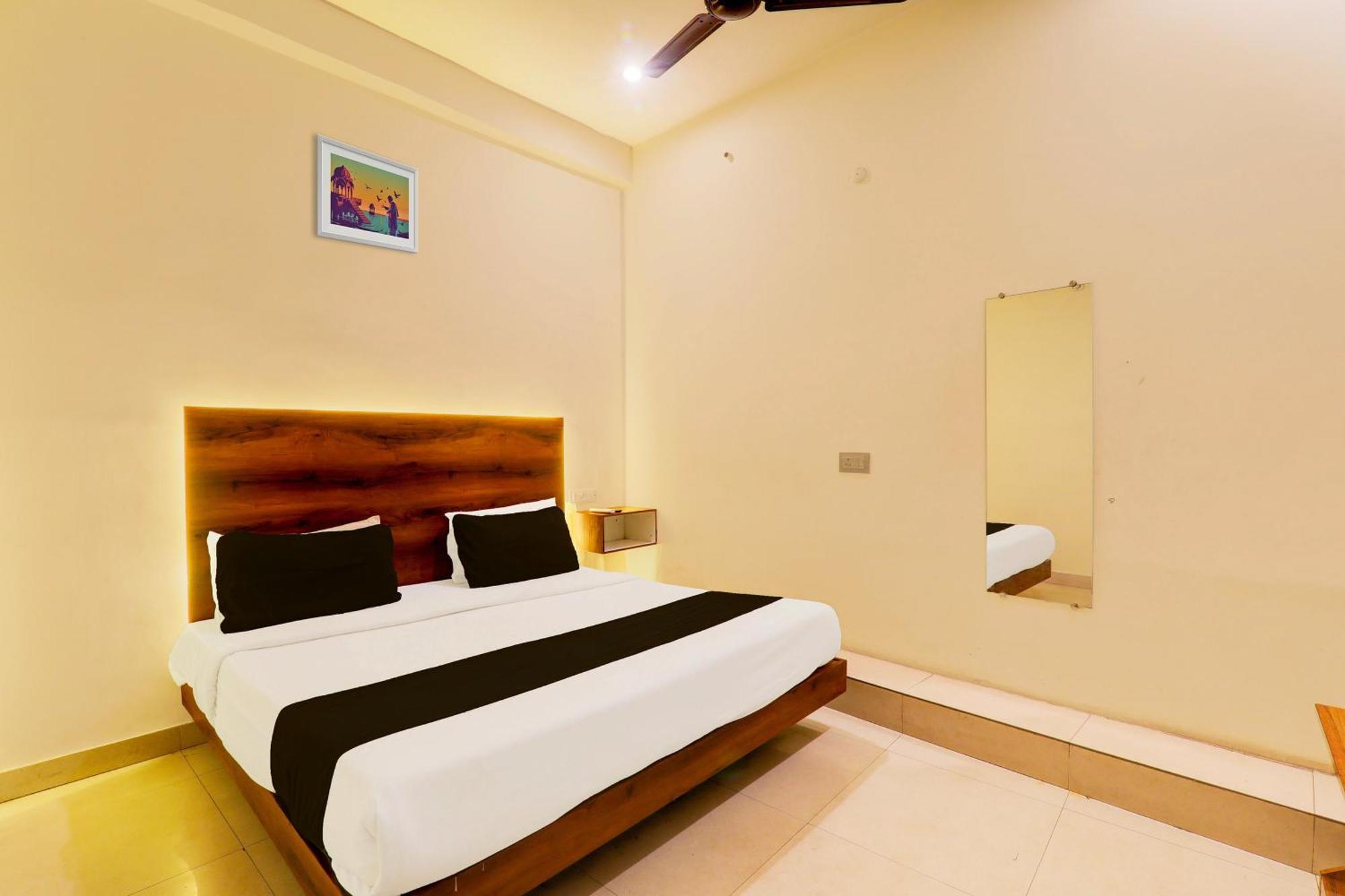 Hotel O Sr Grand โคราฆปุระ ภายนอก รูปภาพ