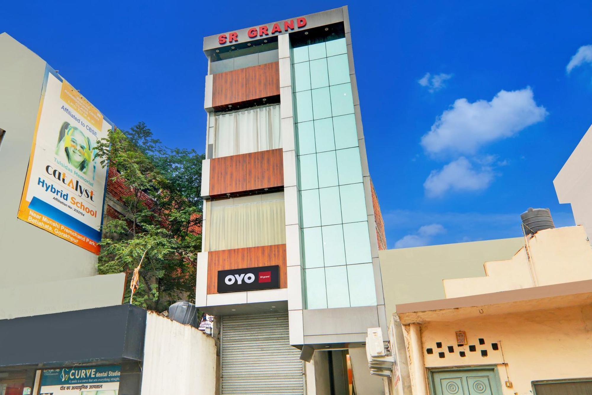 Hotel O Sr Grand โคราฆปุระ ภายนอก รูปภาพ